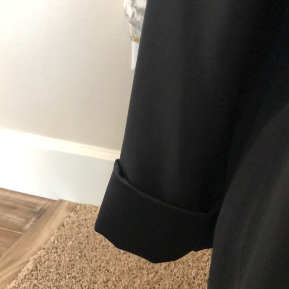 Tux style crepe jacket with satin collar. Size sm - Picture 3 of 6